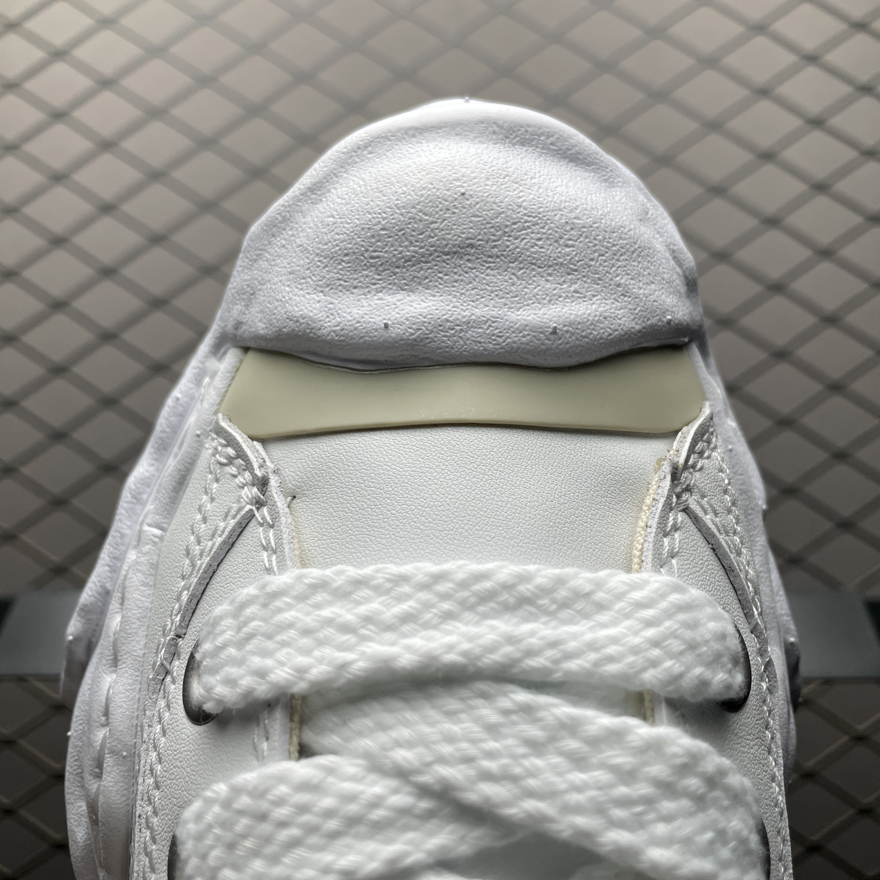Maison Mihara Yasuhiro Hank OG Sole Leather Low 'White(A05FW704 WHT)