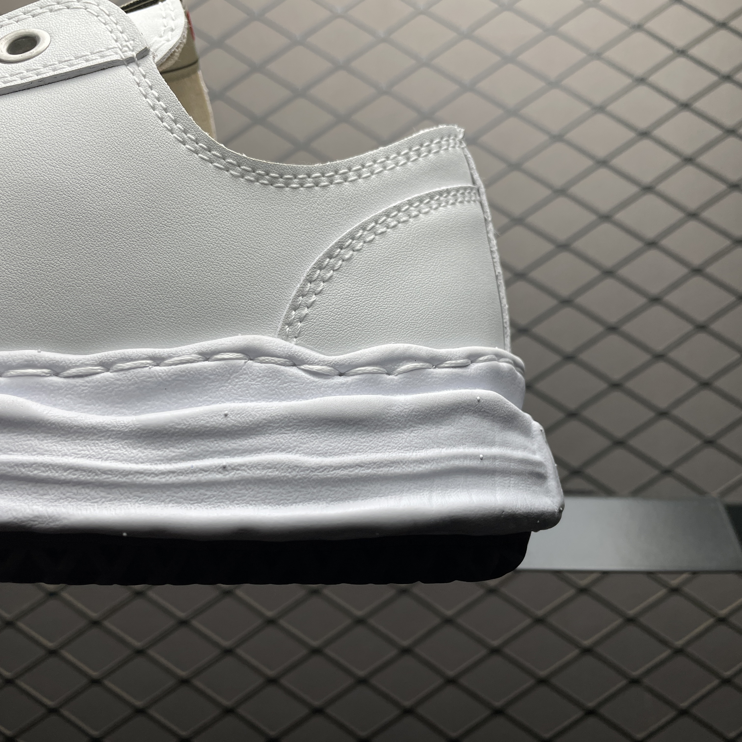 Maison Mihara Yasuhiro Hank OG Sole Leather Low 'White(A05FW704 WHT)