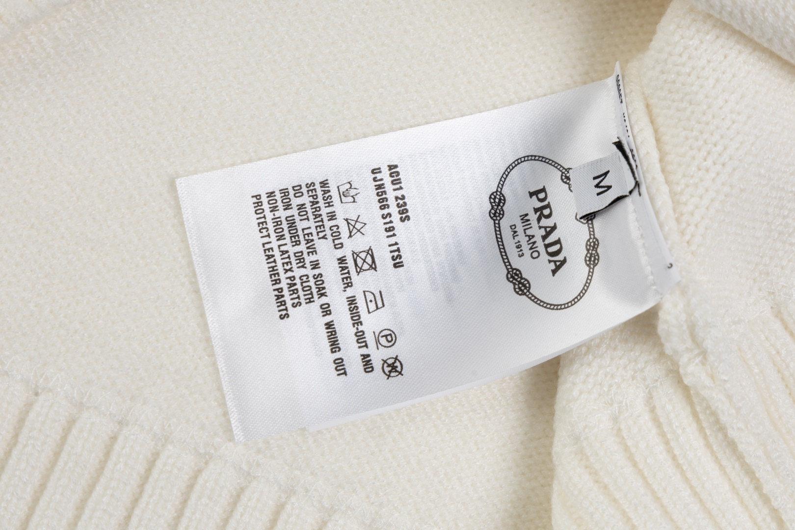 PRADA Wool x cashmere crew neck sweater (UMB223-1YMW-F0K74-S-211）