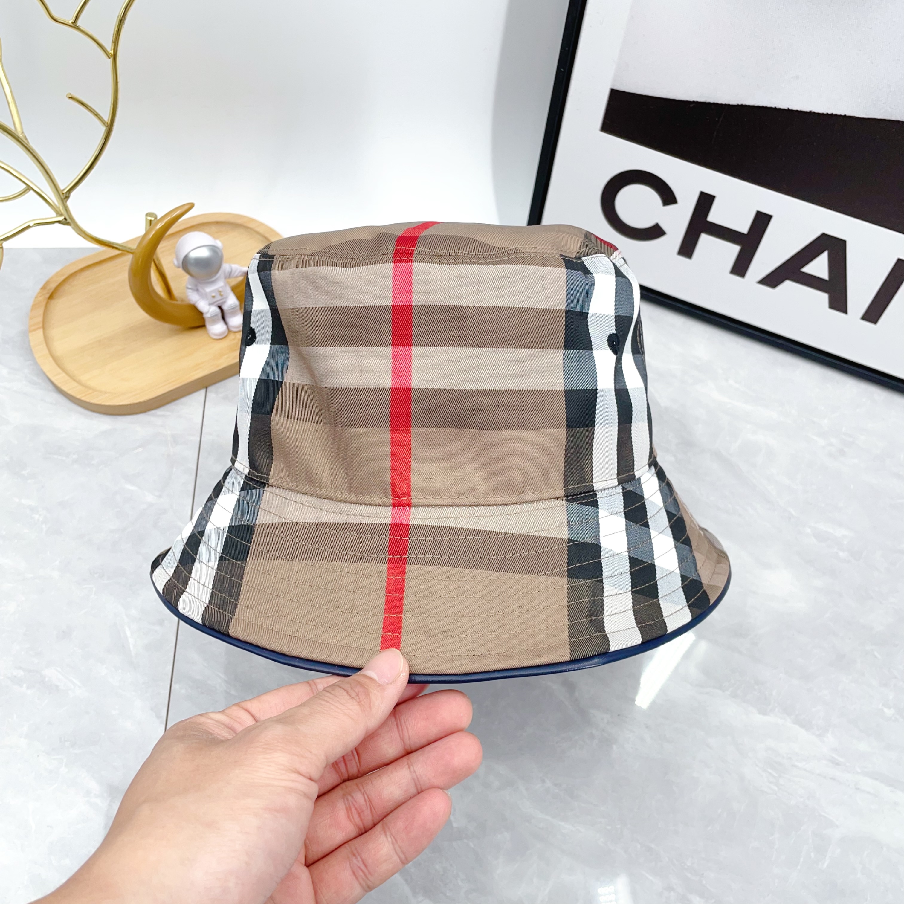 BURBERRY PEDORAS (Check Cotton Bucket Hat (8050065))（8050065）