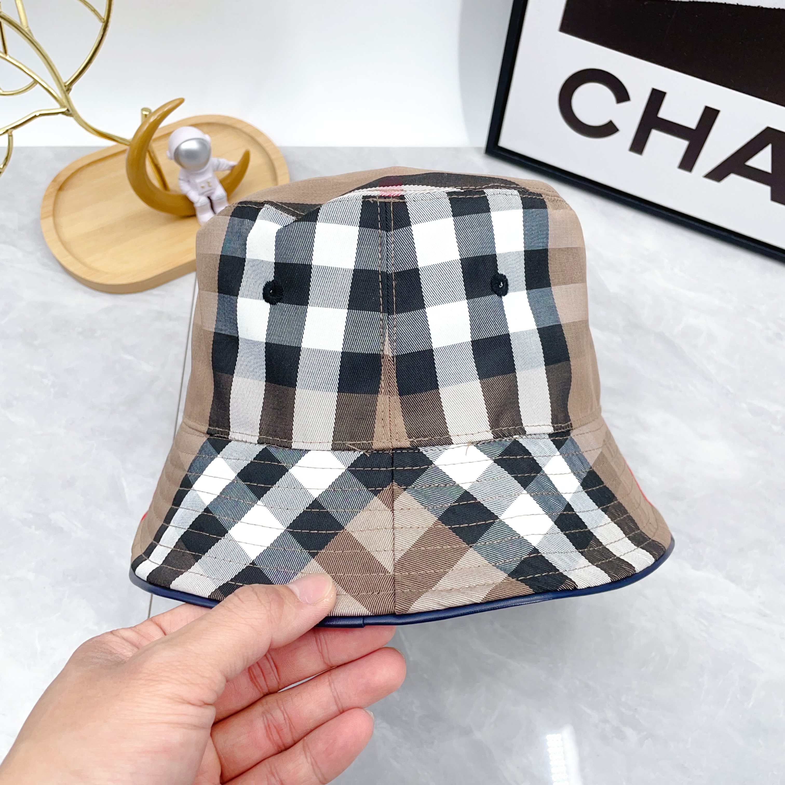 BURBERRY PEDORAS (Check Cotton Bucket Hat (8050065))（8050065）
