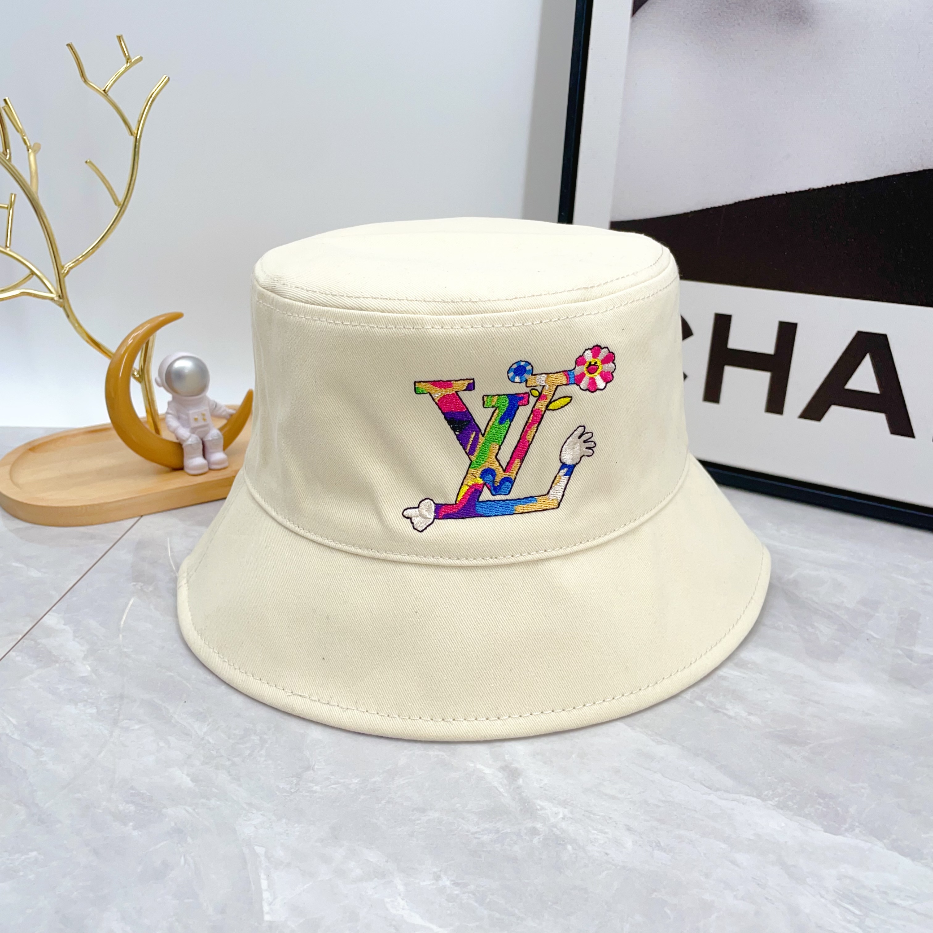 Louis Vuitton Takashi Murakami collaboration superflat bucket hat（M7985M）