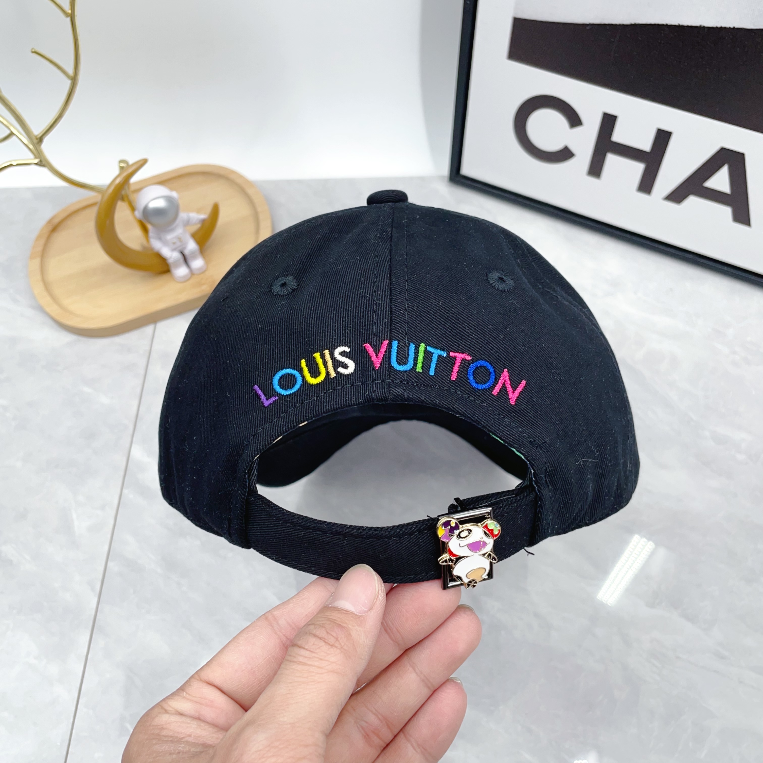 Louis Vuitton Cap Superflat（M5000M）