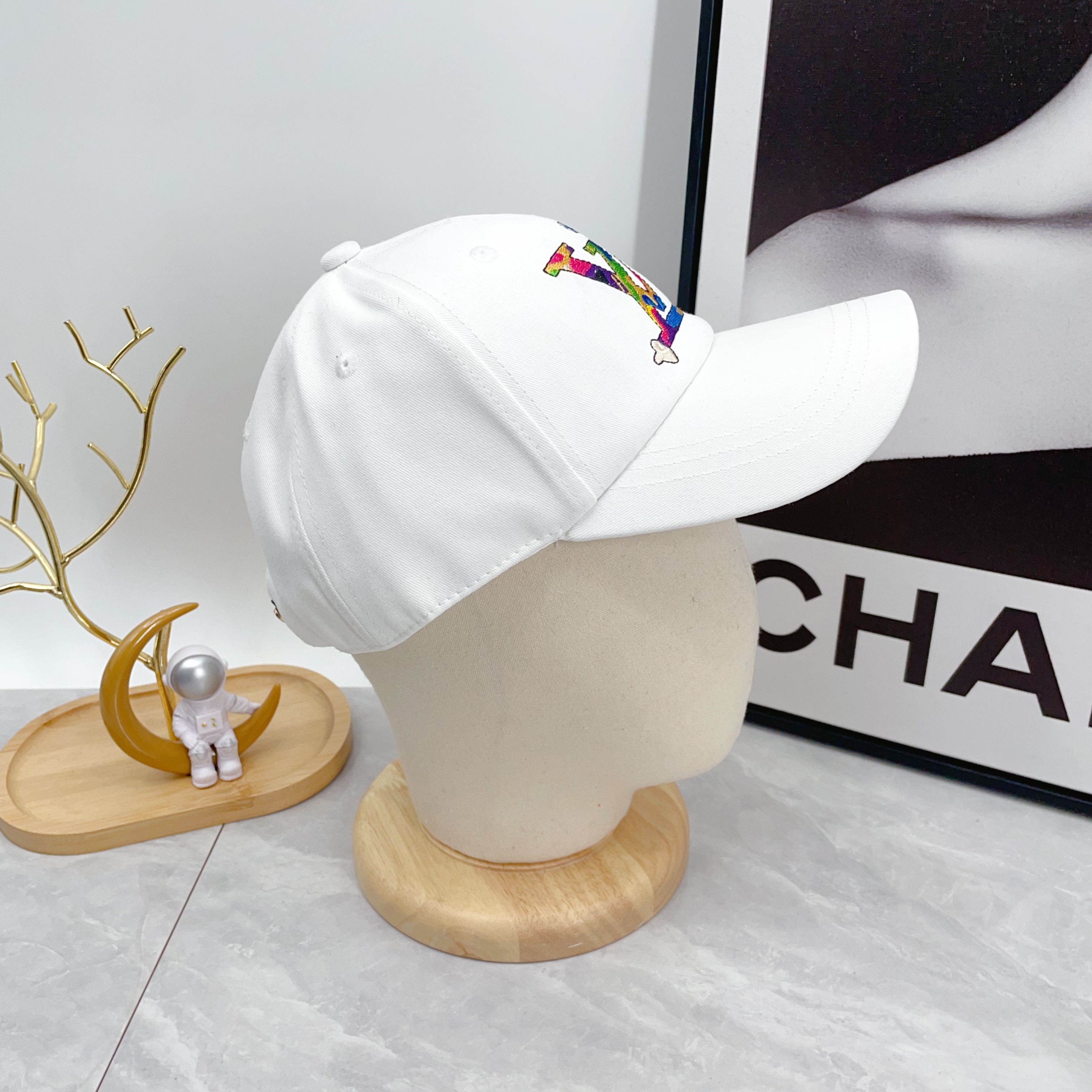 Louis Vuitton Cap Superflat（M5000M）