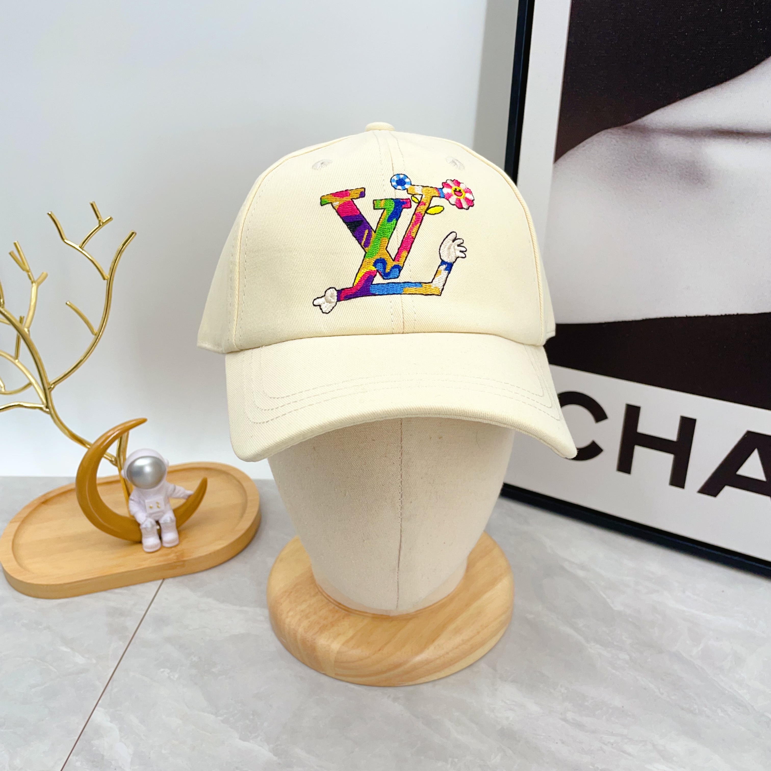 Louis Vuitton Cap Superflat（M5000M）