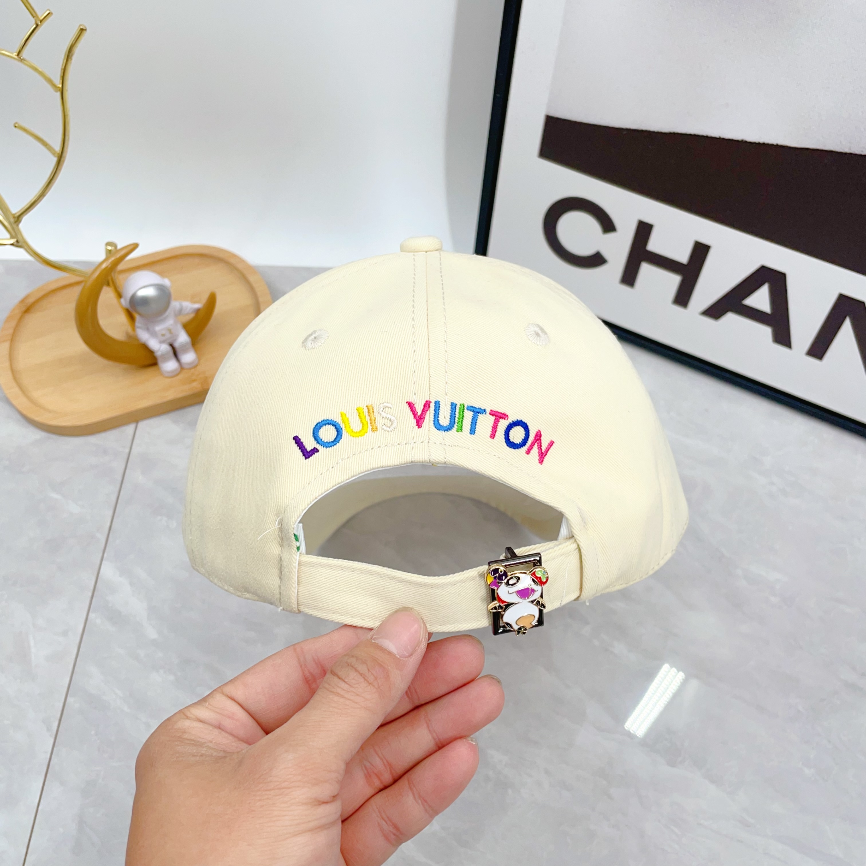 Louis Vuitton Cap Superflat（M5000M）