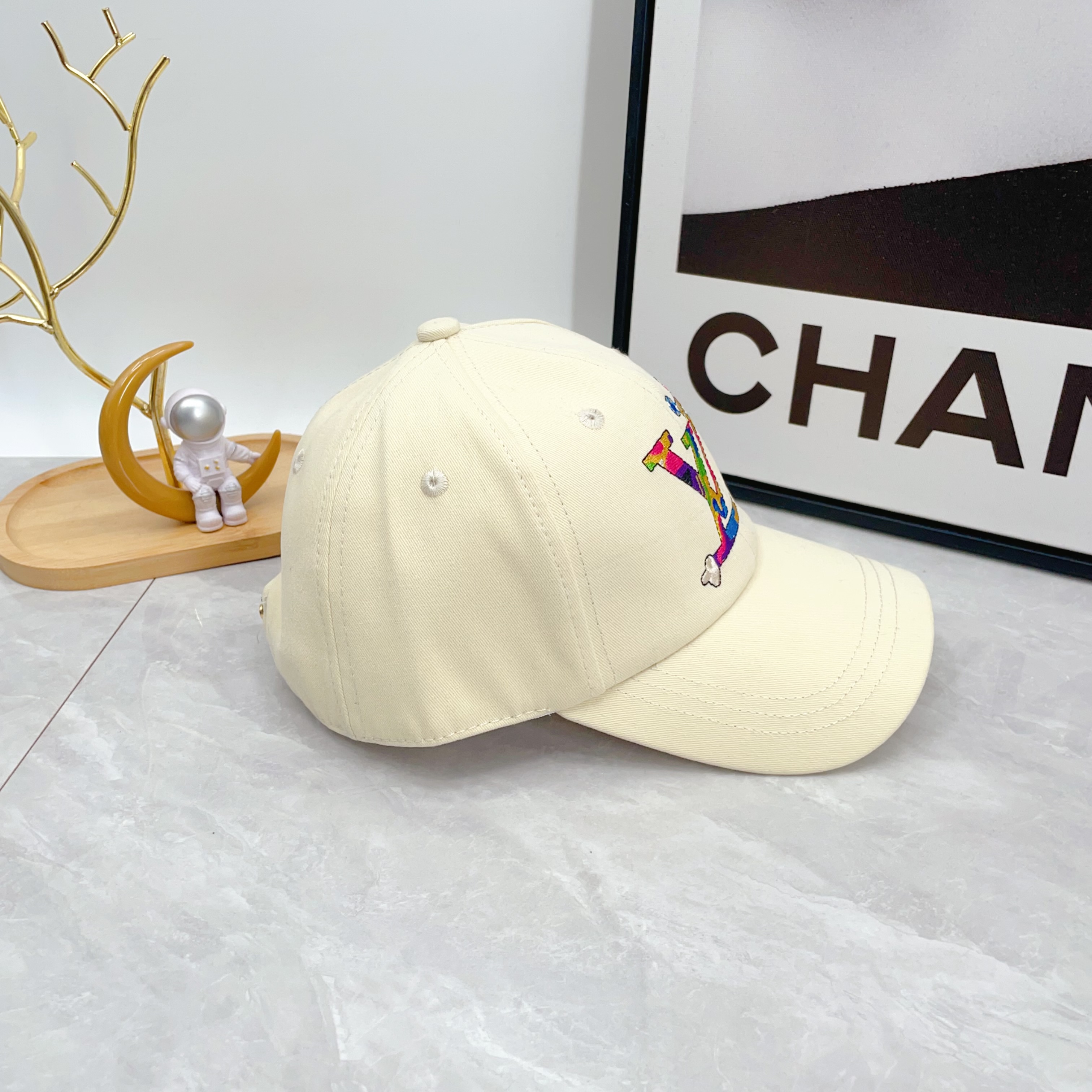 Louis Vuitton Cap Superflat（M5000M）