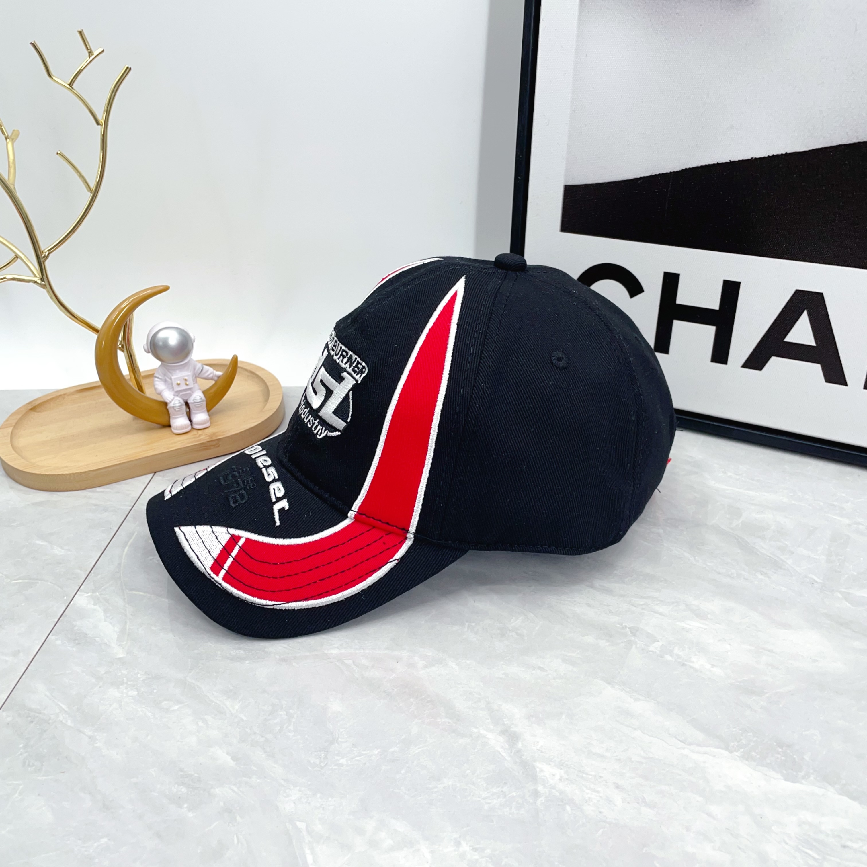 Diesel C-Arson Cap Black（A173970PFAA）