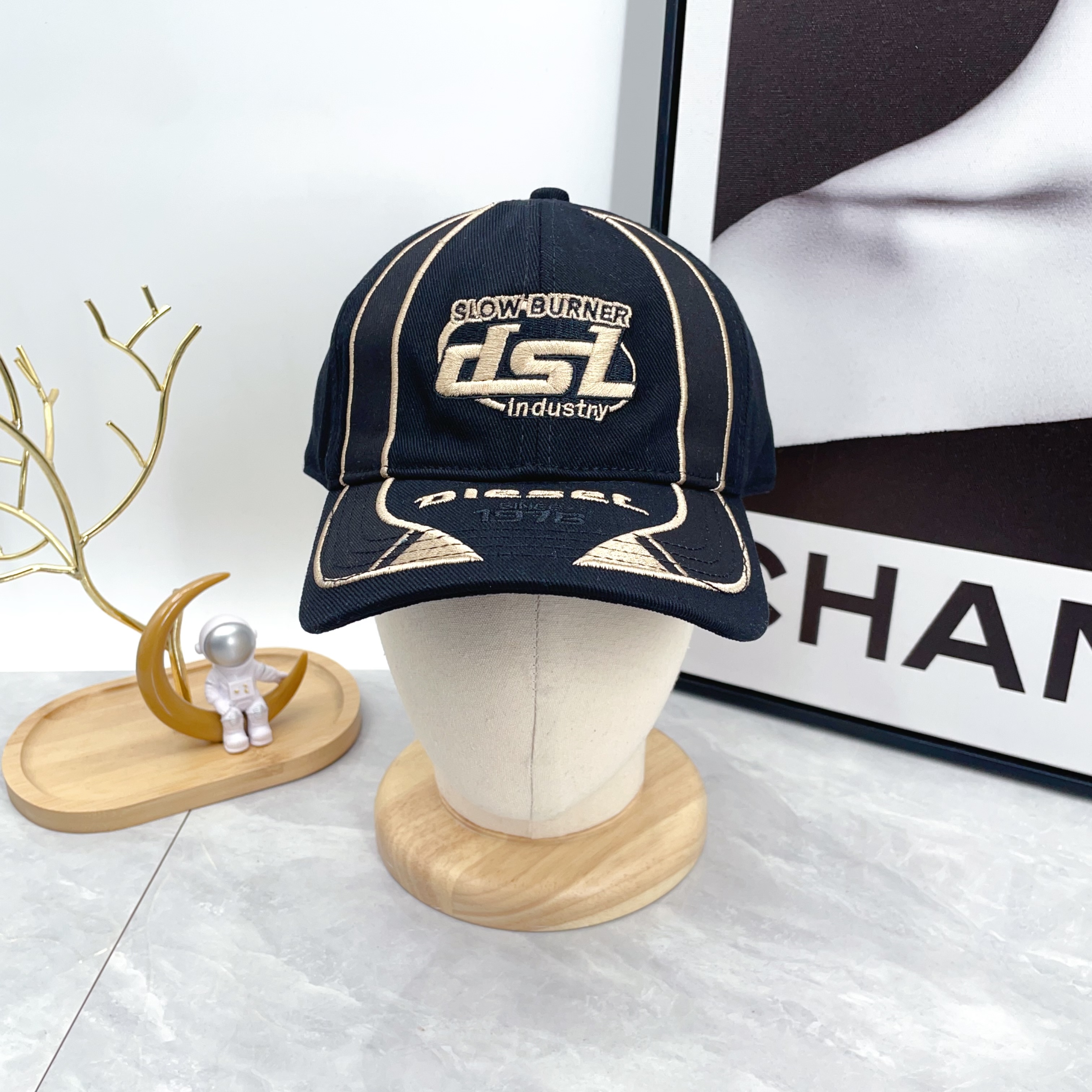 Diesel C-Arson Cap Black（A173970PFAA）