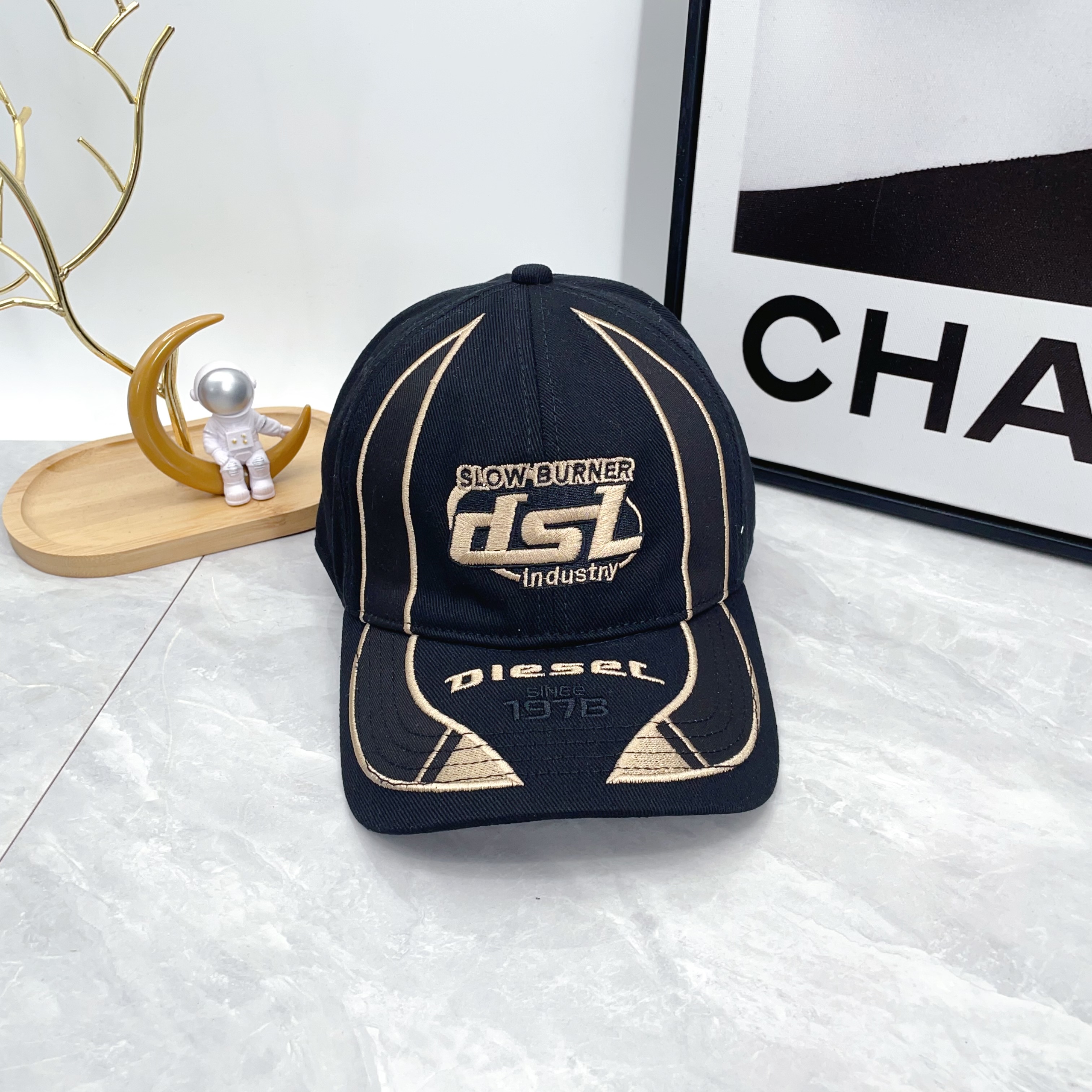 Diesel C-Arson Cap Black（A173970PFAA）