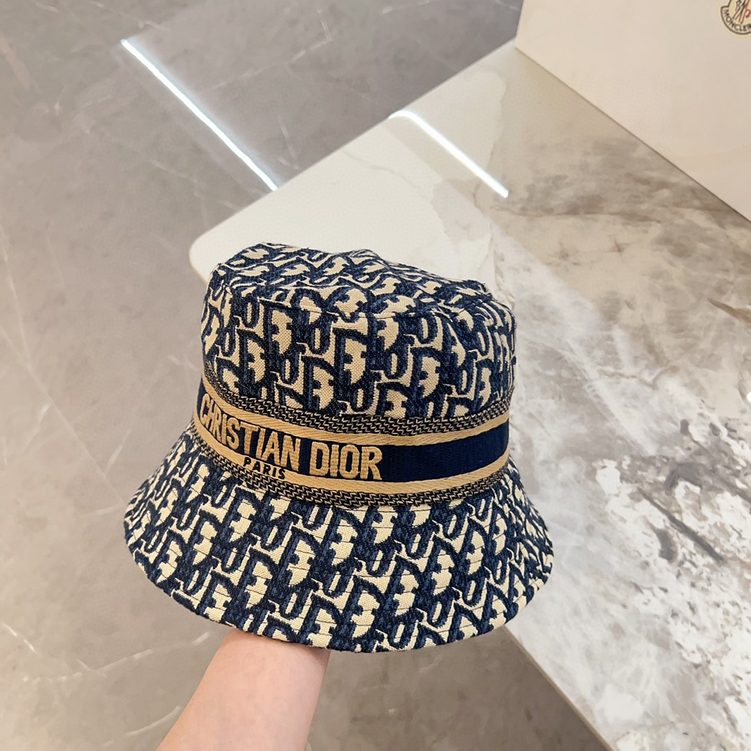 Dior D-Bobby Bob Hat（11DOB923I132C541）