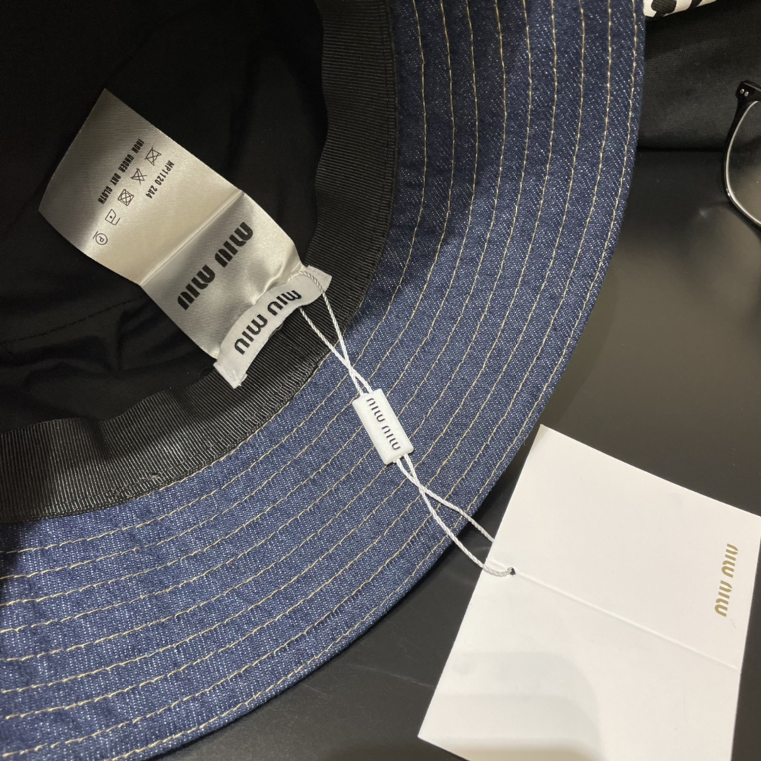 MIU MIU Contrast Embroidered Logo Fabric Bucket Hat（5HC196_AJ6_F0QV1）