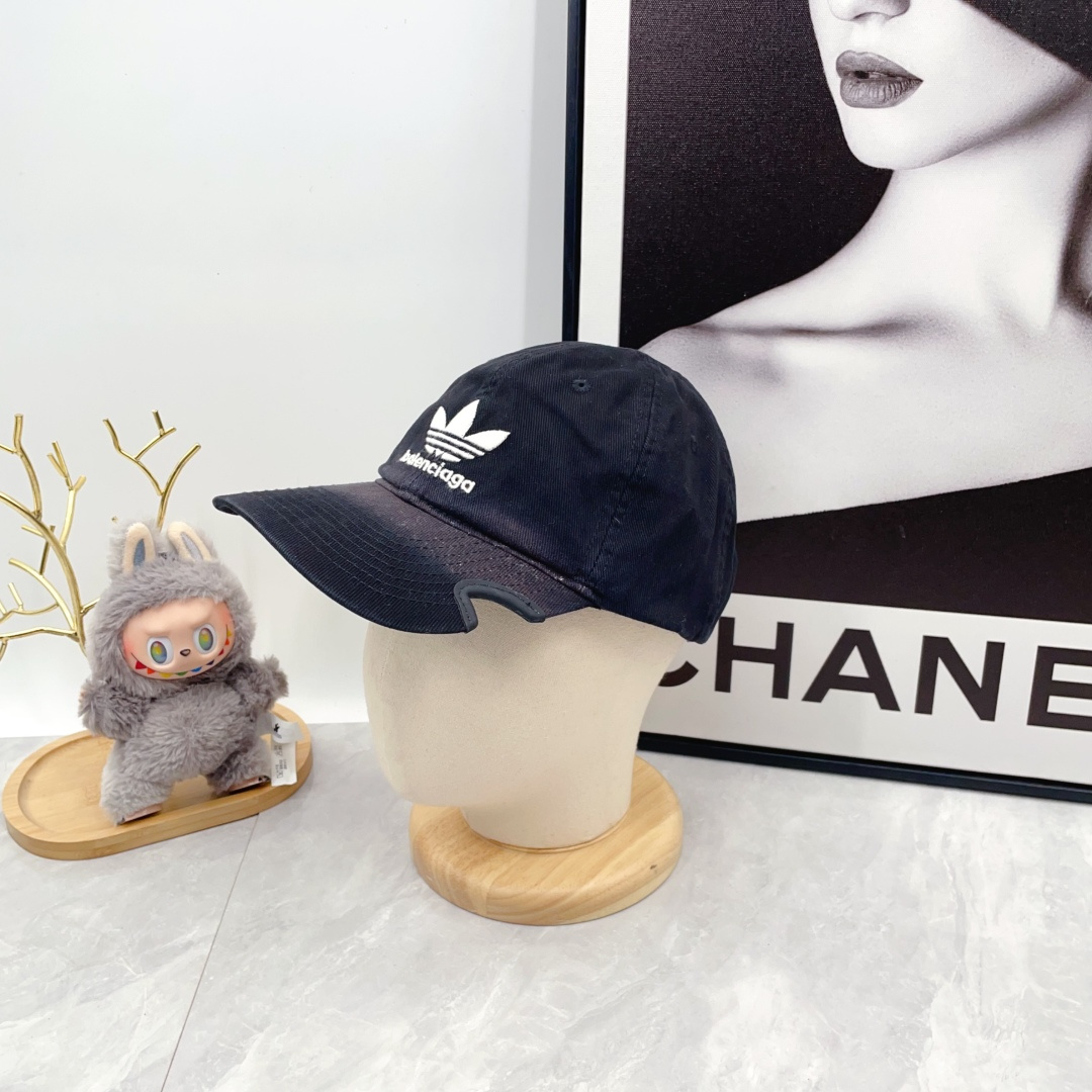 Balenciaga x adidas Trefoil Balenciaga Logo Cap （723749410B2）
