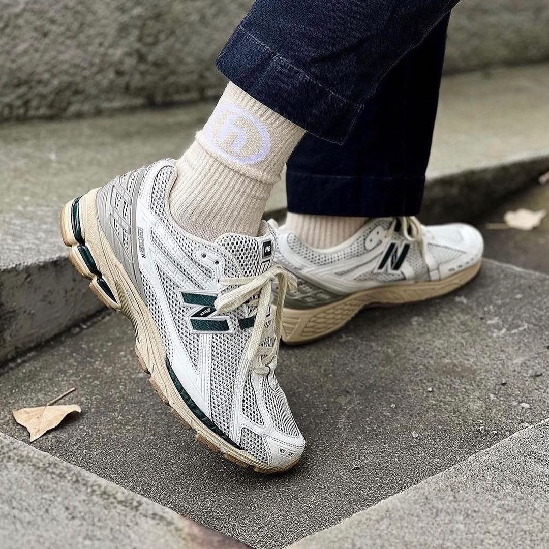 New Balance 1906R White Green Cream, Women