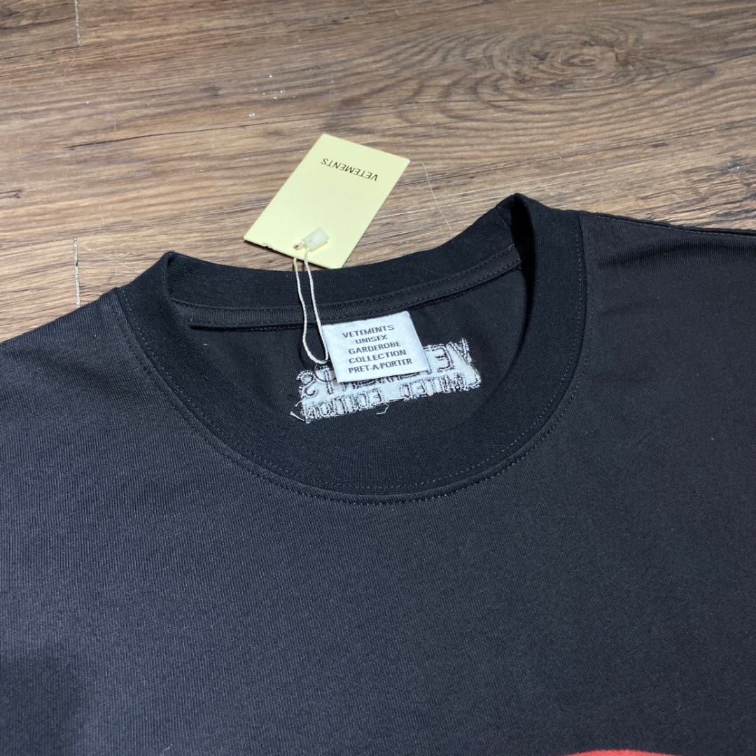 Vetements No Time For Romance T-Shirt 'Black'（1UA52TR440B）