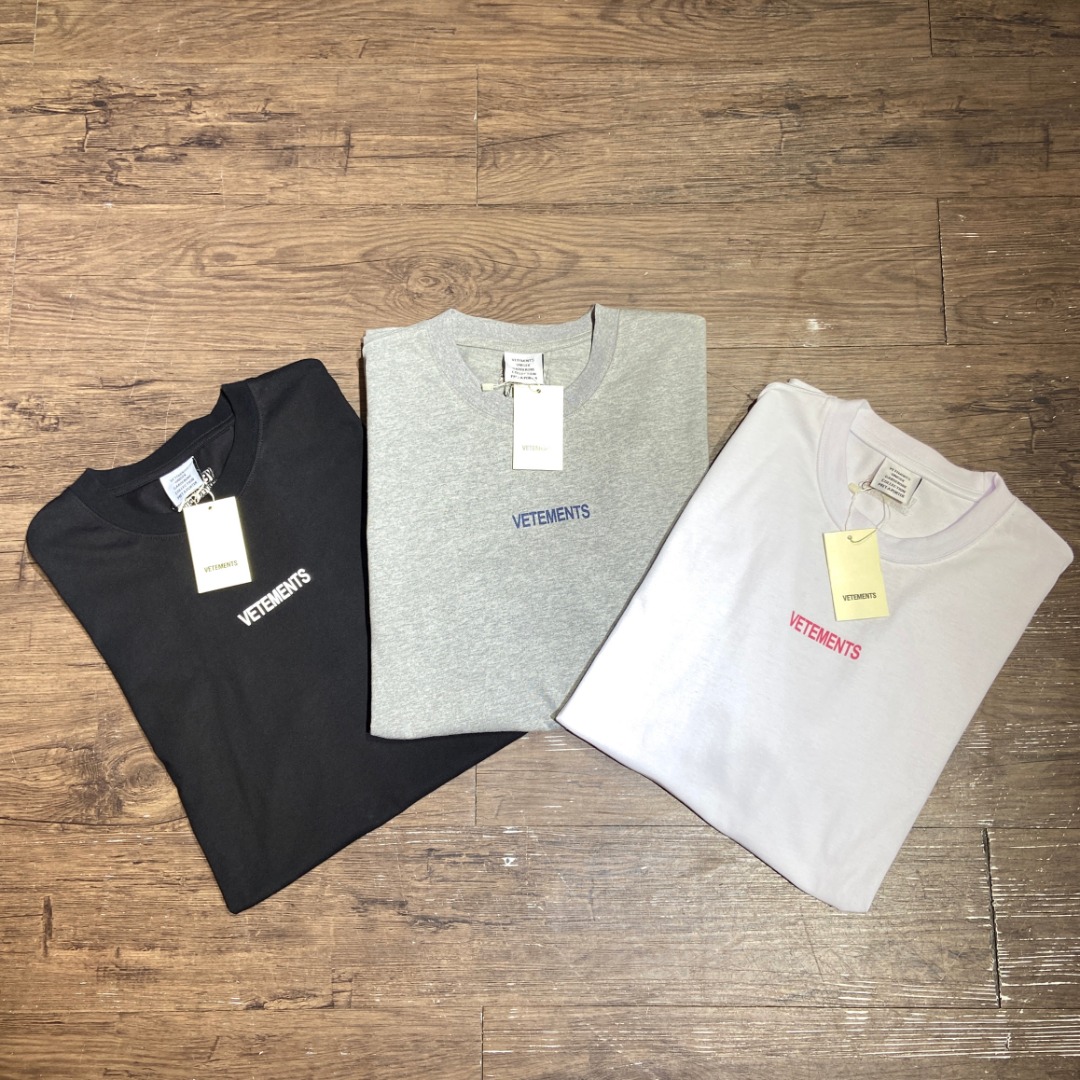 Vetements Logo Patch T-Shirt （UE51TR540B）