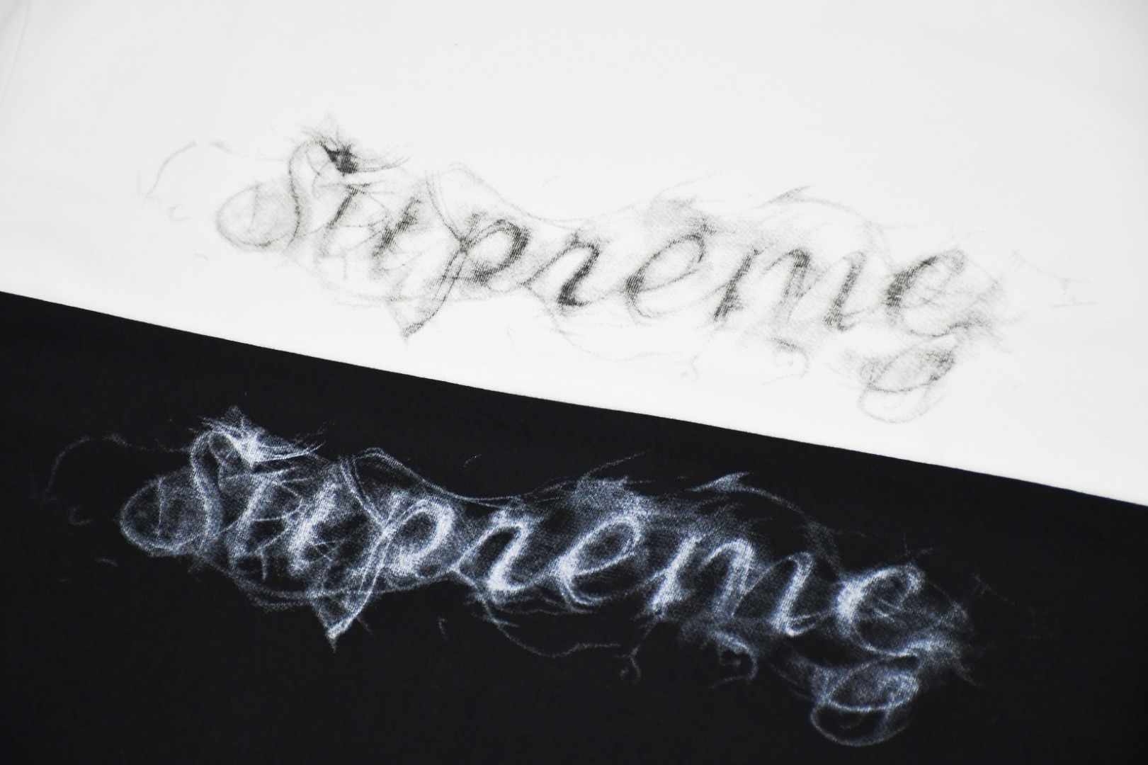 Supreme Smoke Tee "Black" (SUP-FW19-11002）
