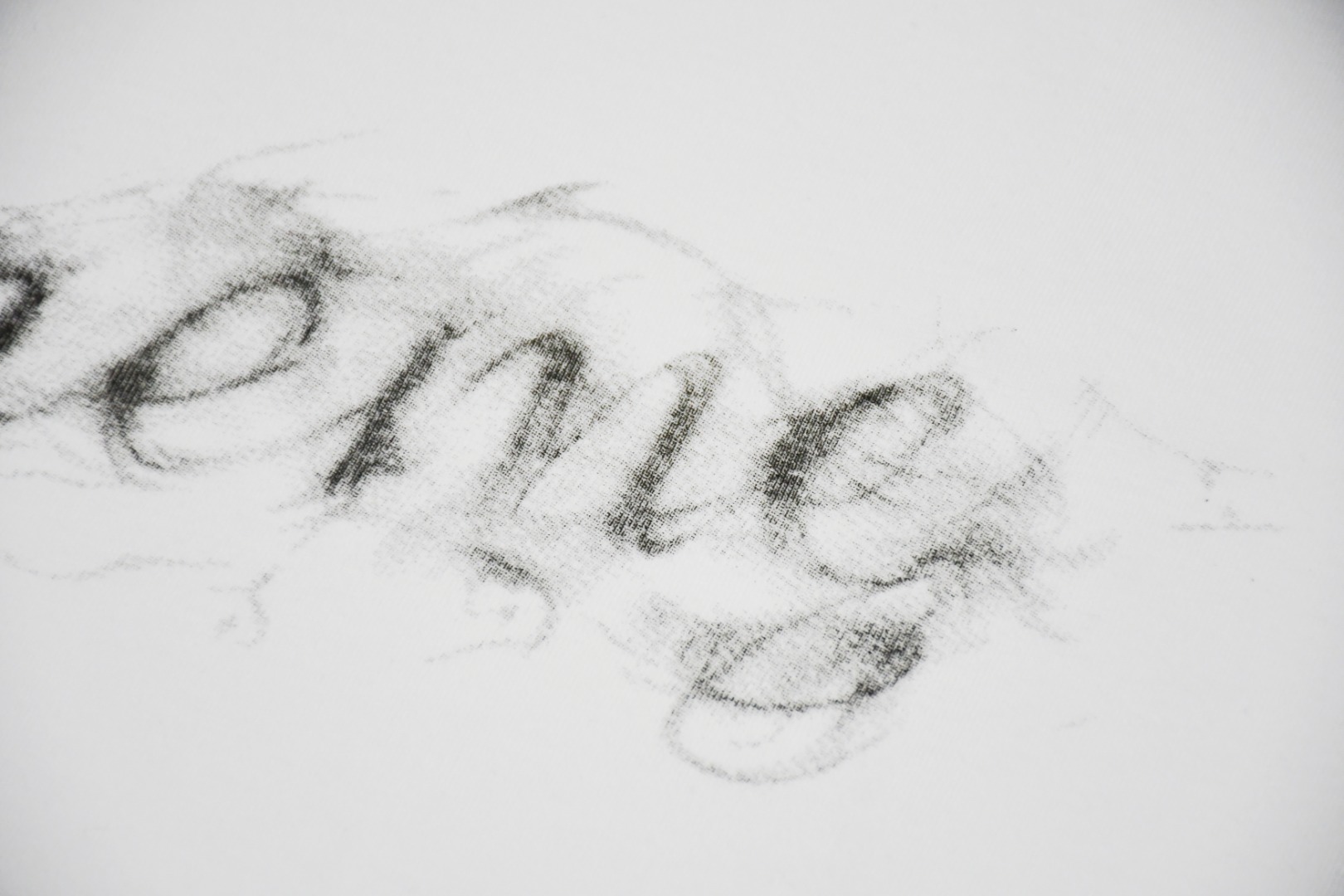 Supreme Smoke Tee "Black" (SUP-FW19-11002）