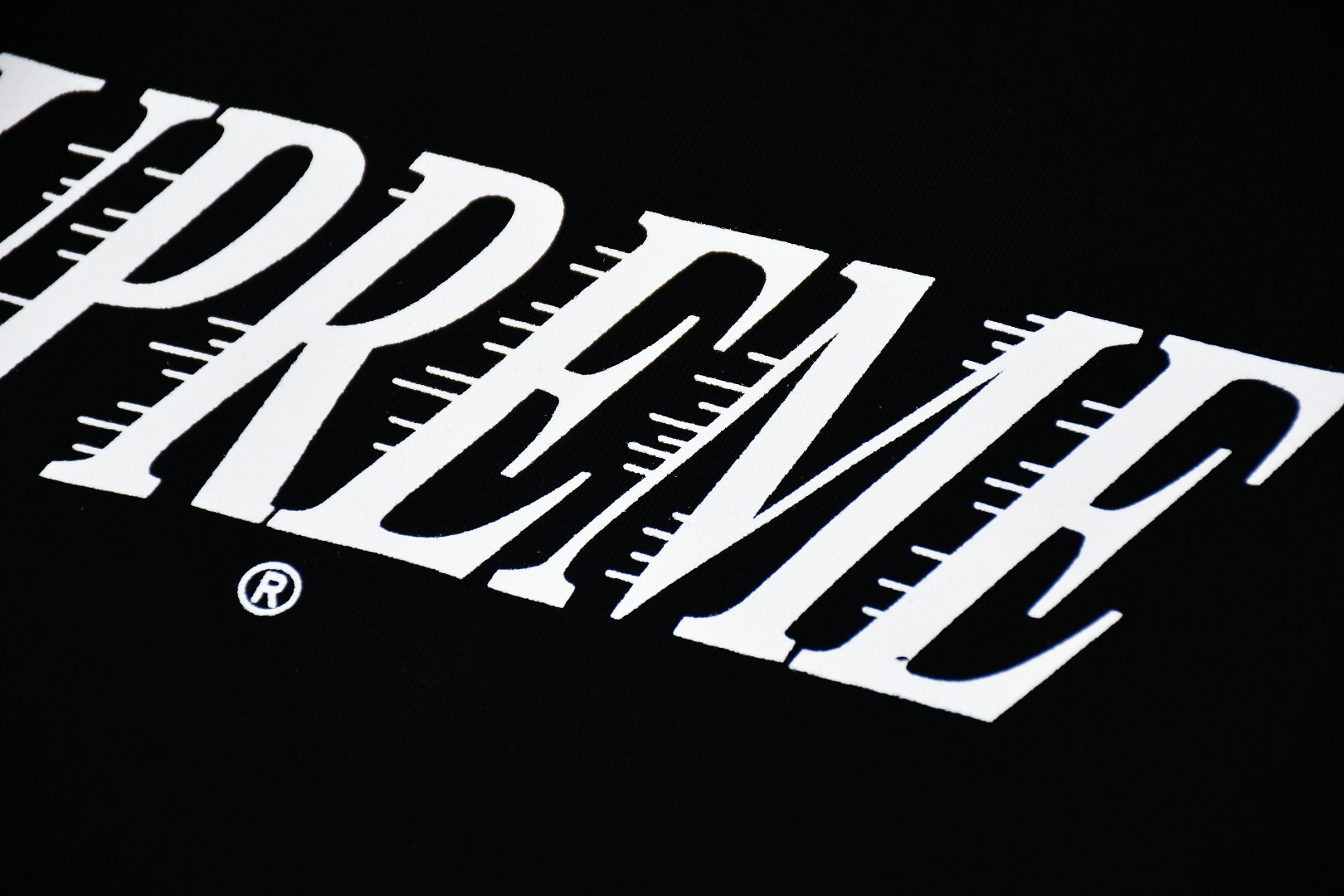 SupremeFW22 Week 1 Slap Shot Tee LogoT（SUP-FW22-244）