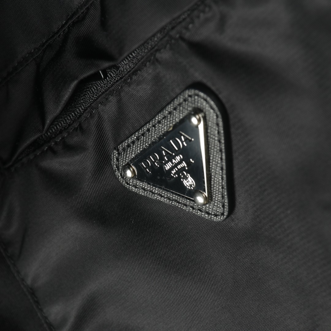 PRADA Stretch Cotton Fleece Hooded Sweatshirt Black (UJL150-1YED-F0002-S-202）