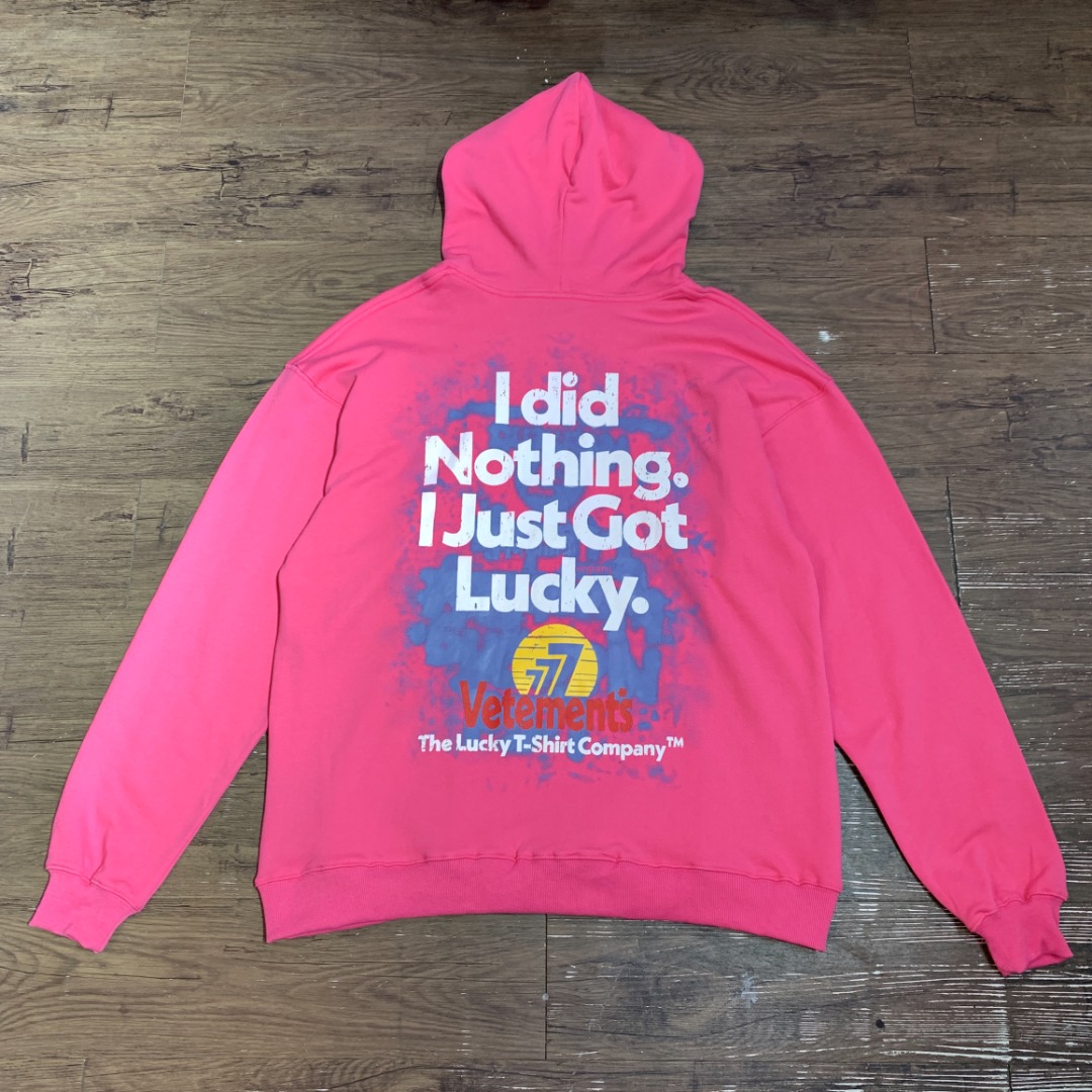 Vetements I Got Lucky Hoodie (UA53HD440P）