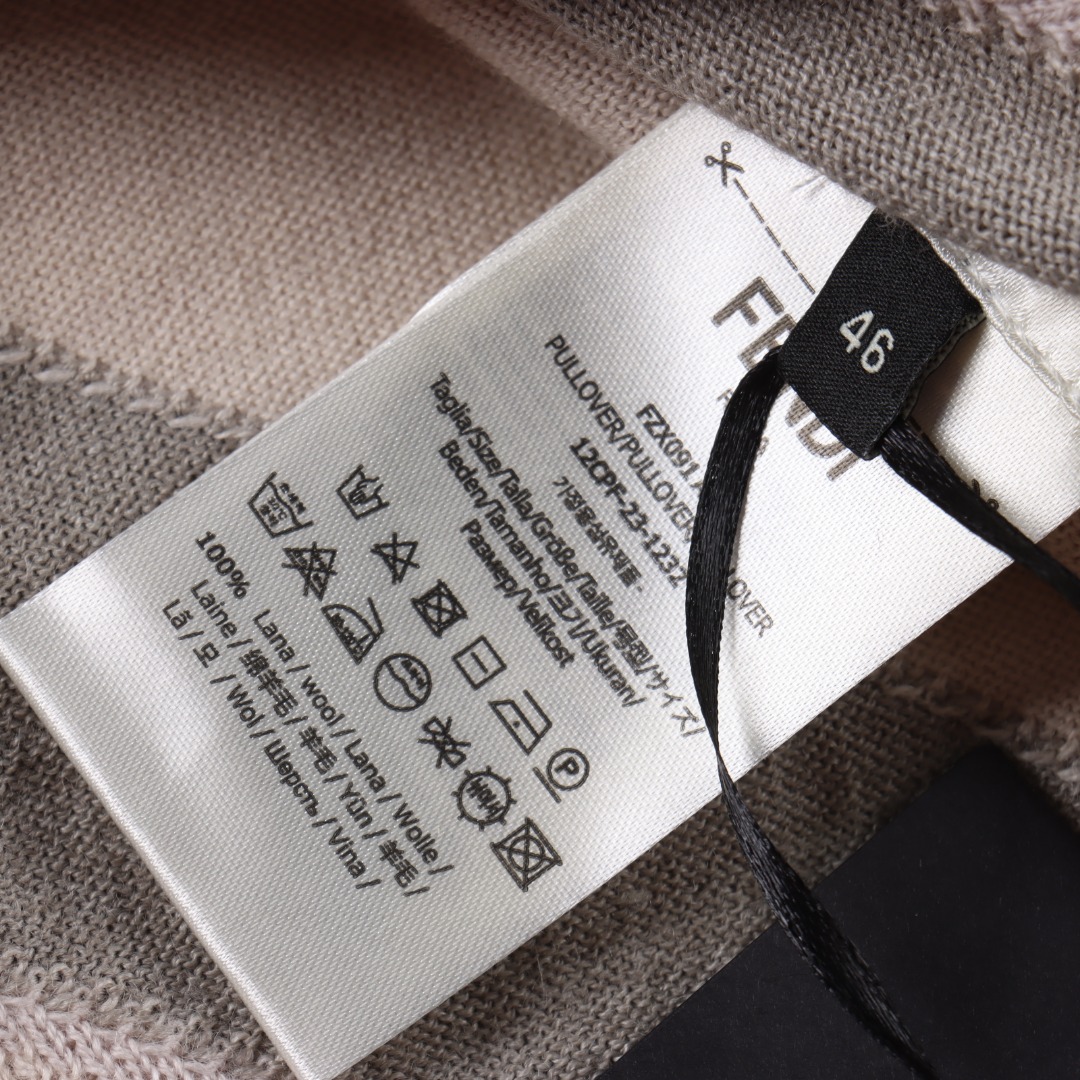 Fendi White wool sweater (FZX091AQKXF0YW1）