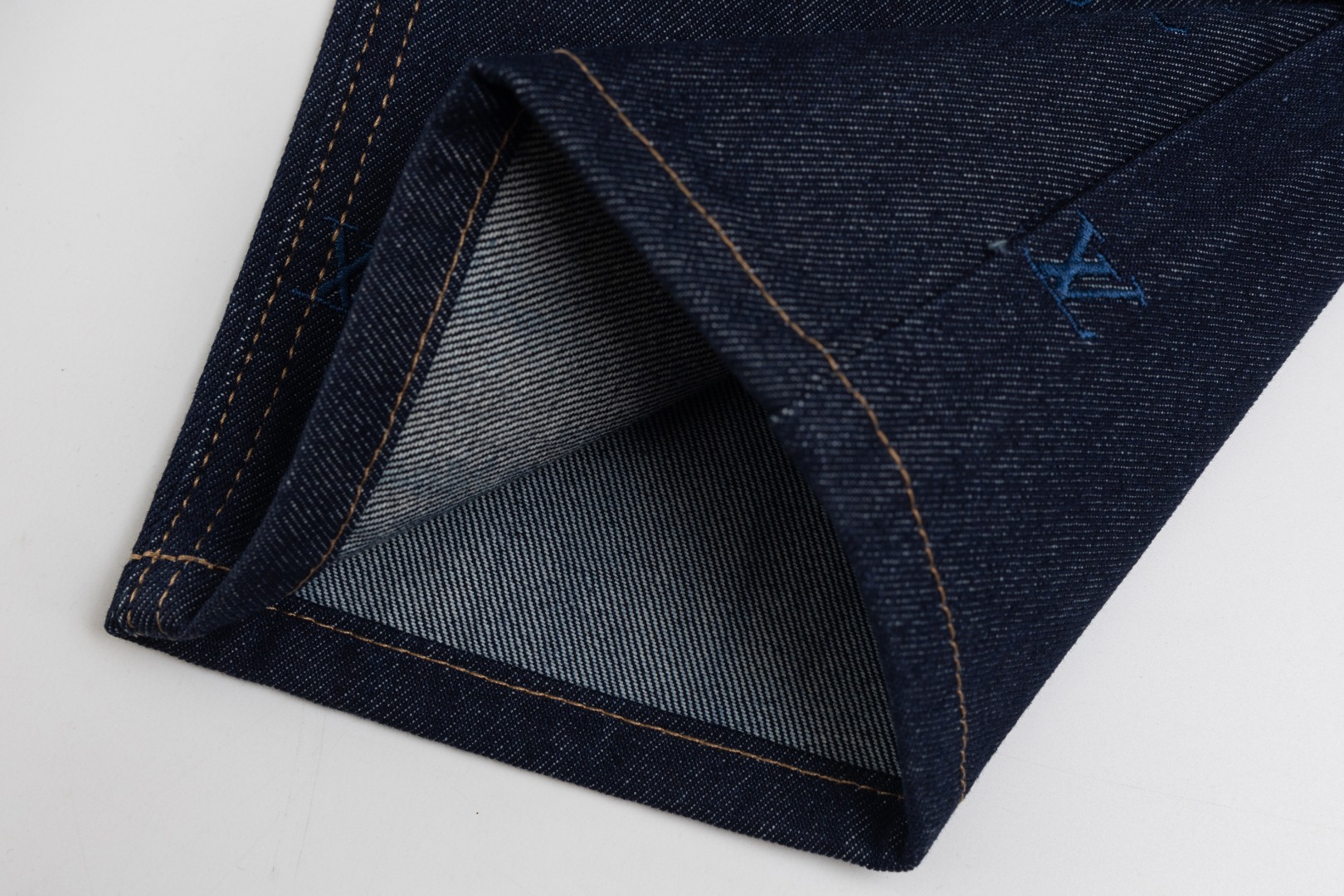 Louis Vuitton Embroidered Denim Pants（1AFY25）