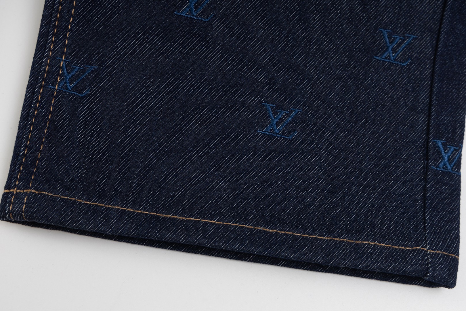 Louis Vuitton Embroidered Denim Pants（1AFY25）