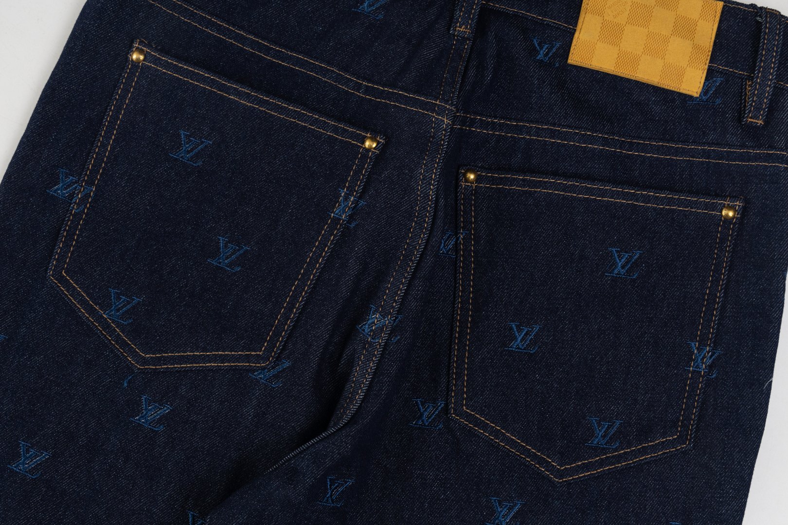 Louis Vuitton Embroidered Denim Pants（1AFY25）