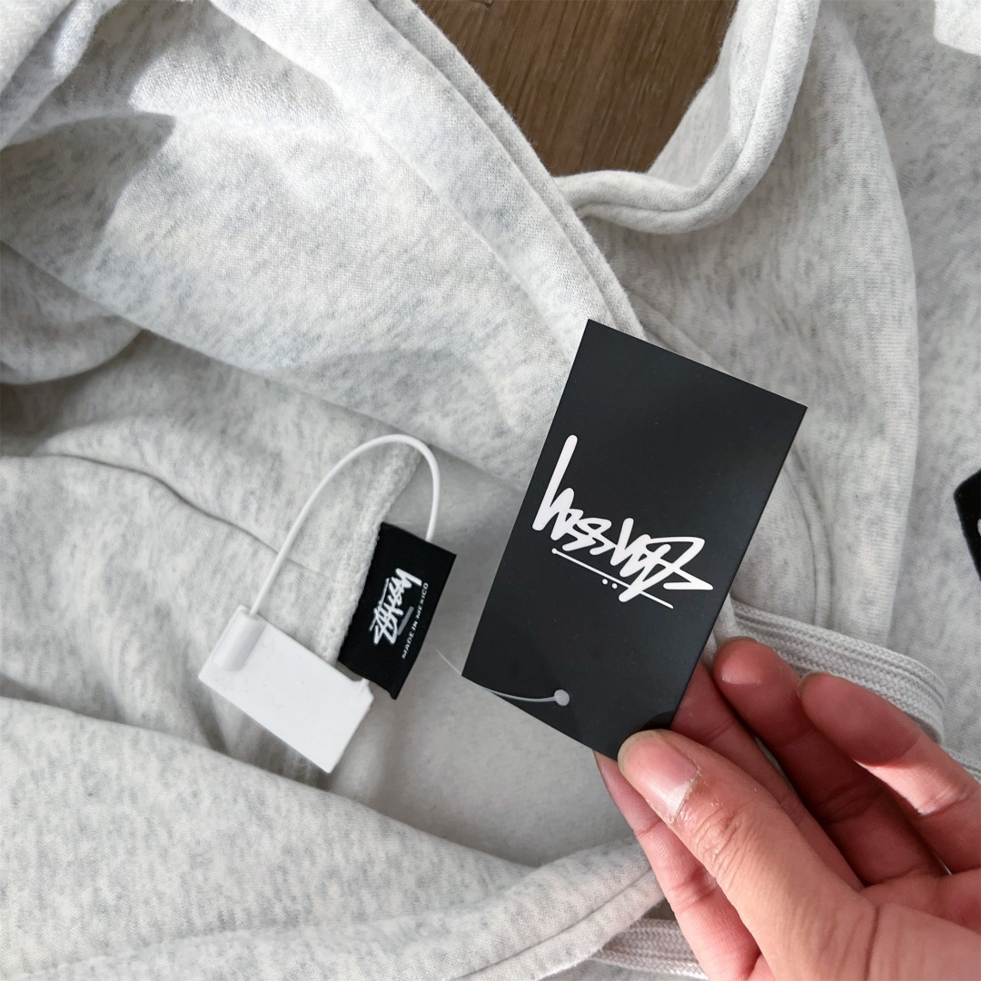 STUSSY  SHAKERS HOODIE（1925091）