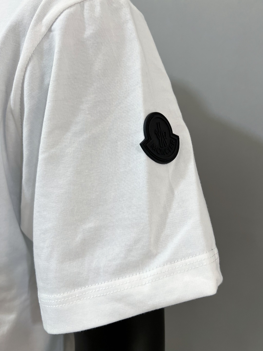 MONCLER LogoRegular fit T-shirt（K10918C0005289AJSF98）