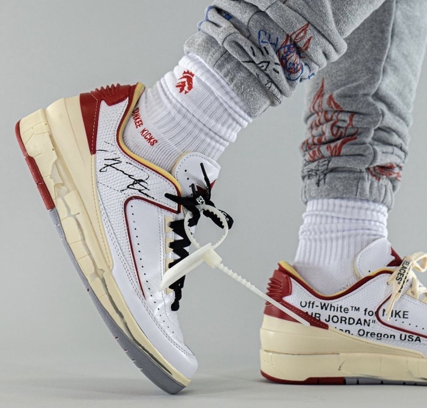 Off-White × Nike Air Jordan 2 Low 