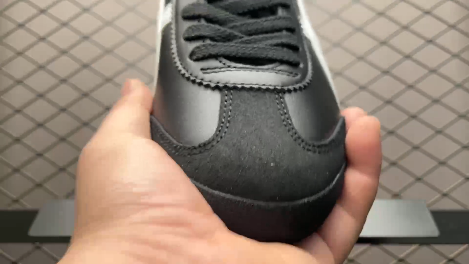 Onitsuka Tiger Mexico 66 Black White（1183C102-001 ）