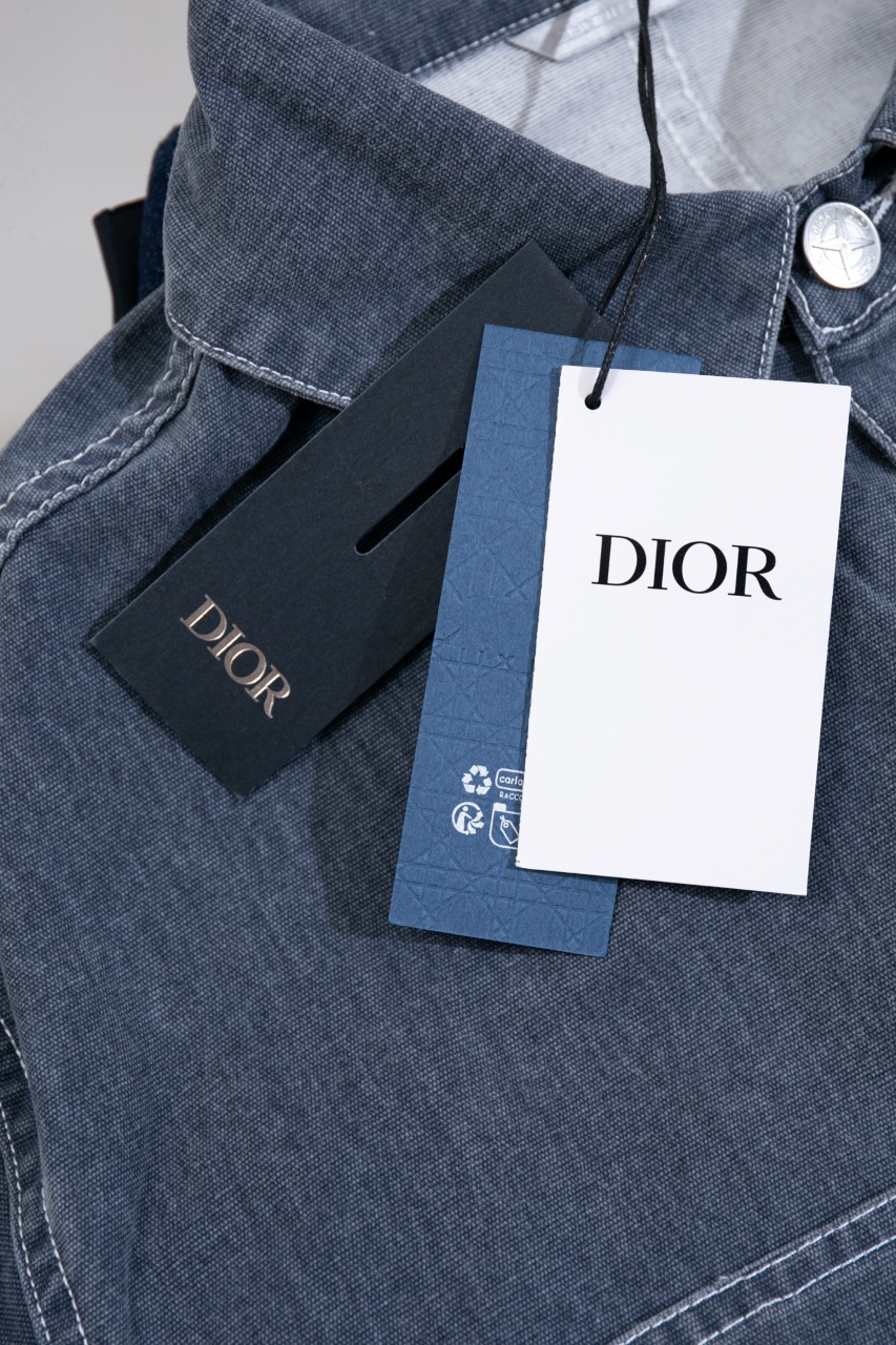  DIOR AND STONE ISLAND  jacket（493D496A385X-C987）