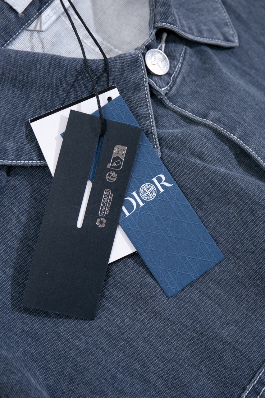  DIOR AND STONE ISLAND  jacket（493D496A385X-C987）