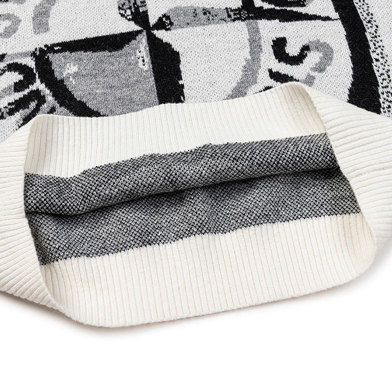 Stone Island Compass（8115522D1-V0060）