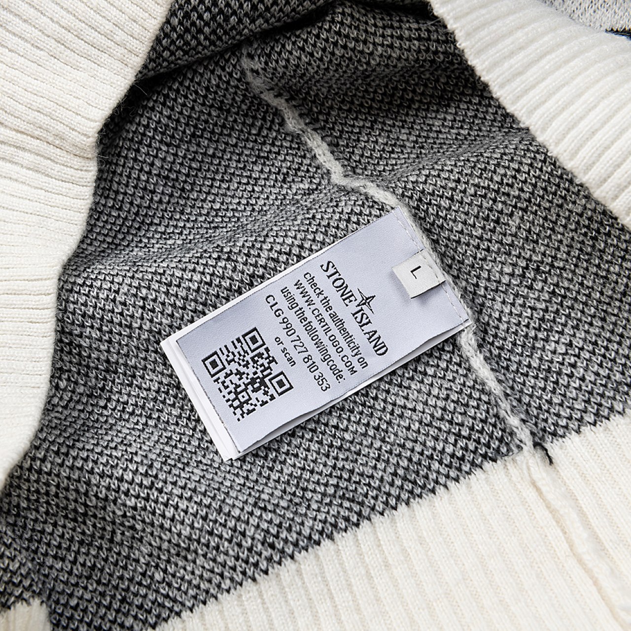 Stone Island Compass（8115522D1-V0060）