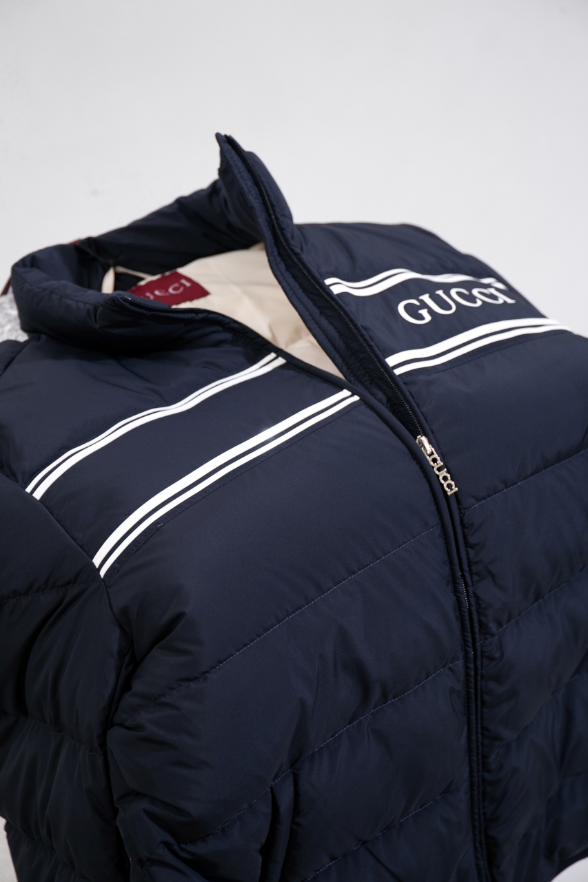 Prada Nylon Down Jacket（794821-Z8BTA-4215）