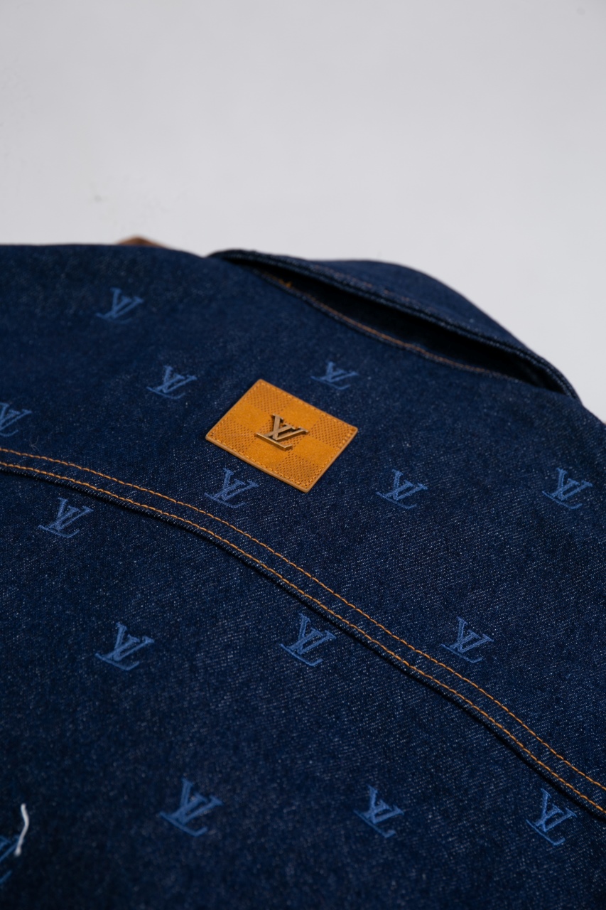 Louis Vuitton Embroidered denim blouson（1AFYBY）