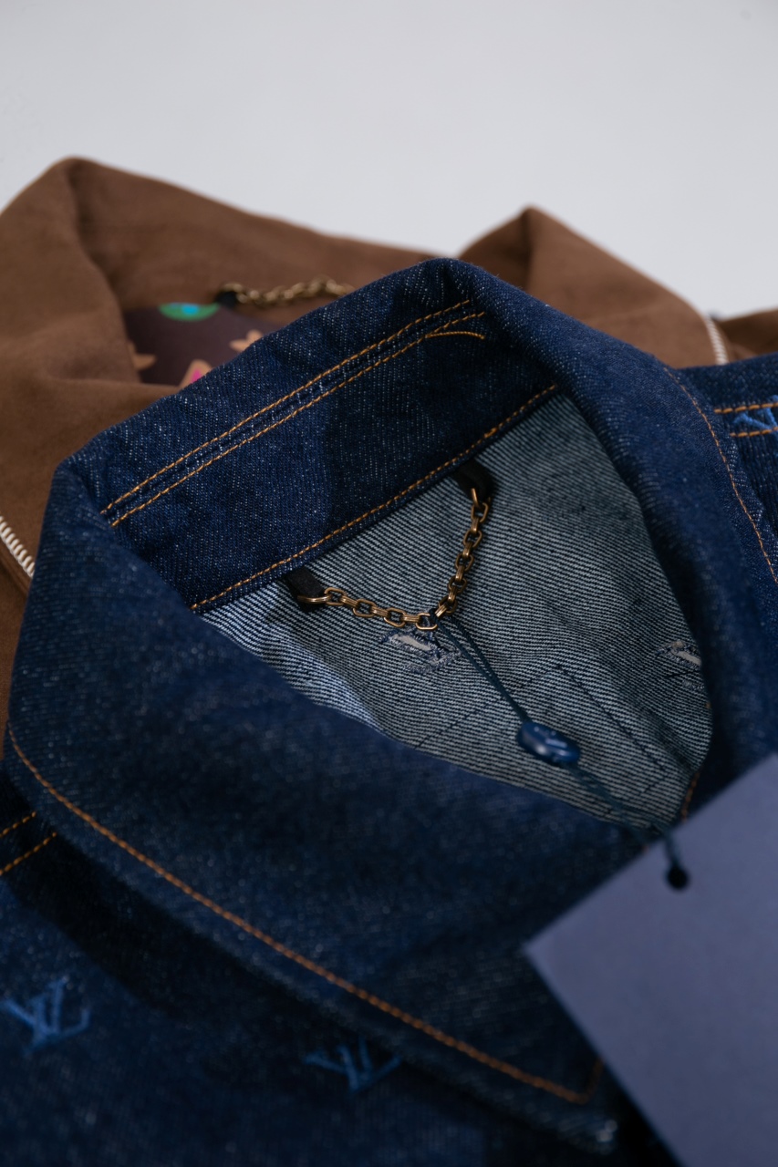 Louis Vuitton Embroidered denim blouson（1AFYBY）