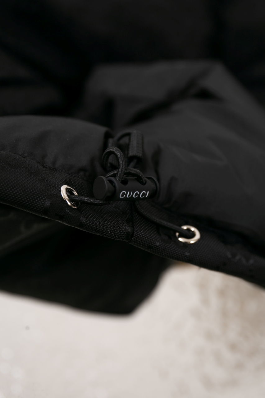 GUCCI nylon puffer jacket（794823Z8BUL1043）