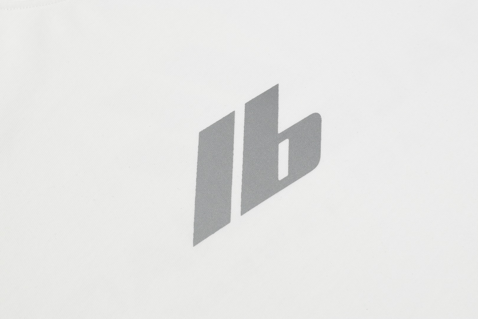 BALENCIAGA White jersey T-shirt（764235TQVT99016）