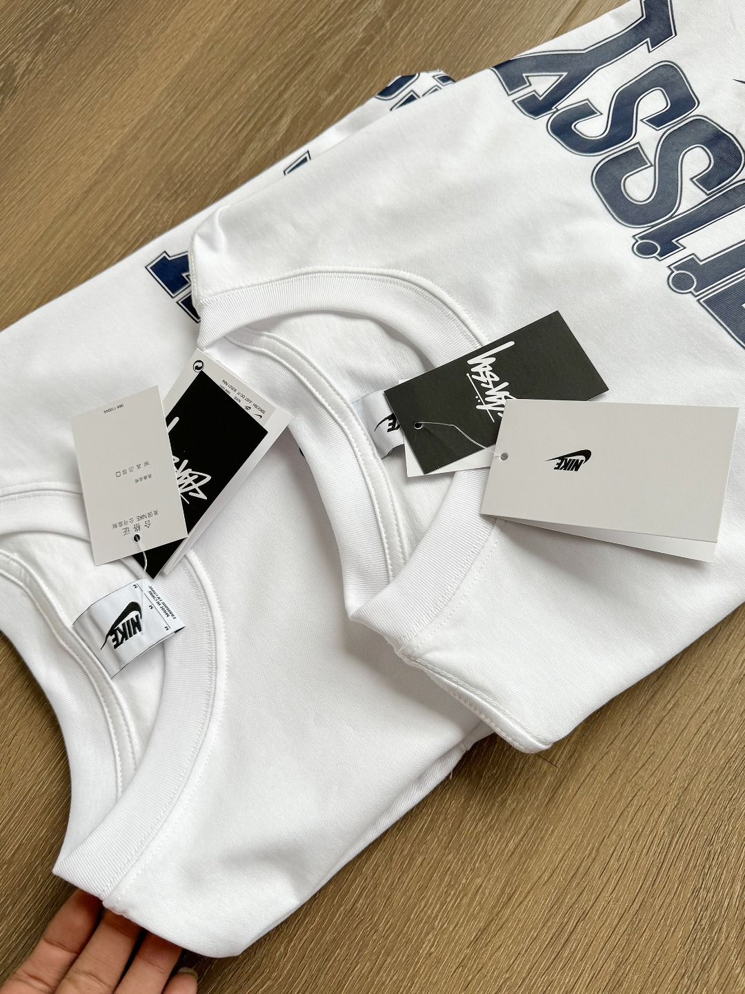 NIKE × STUSSY T-shirt（FJ9170-100）