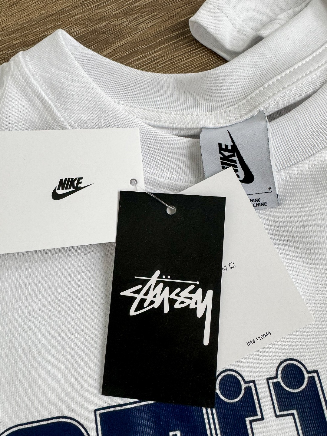 NIKE × STUSSY T-shirt（FJ9170-100）