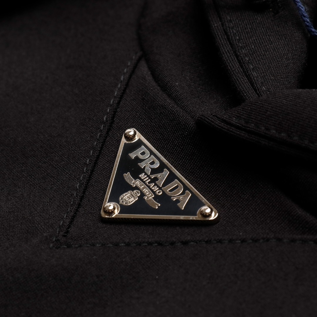 PRADA Cotton Fleece Hoodie Black (UJL45B-11CC-F0002-S-OOO）