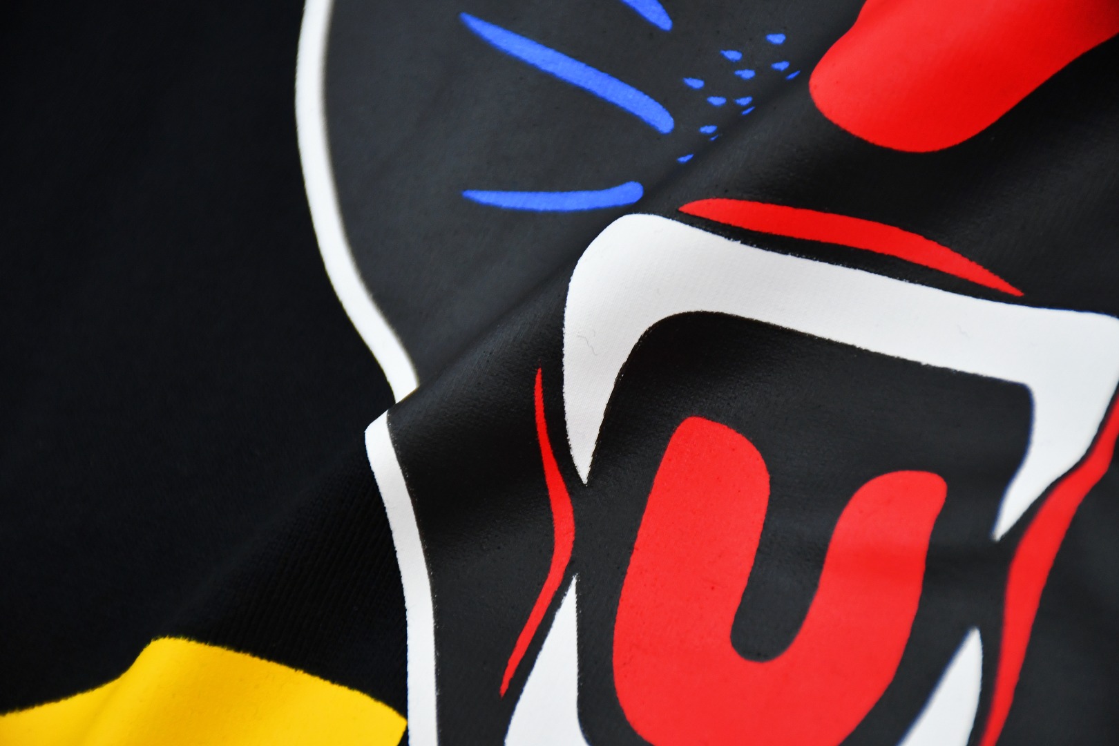 Supreme Black Cat T-shirt (SUP-SS24-299）