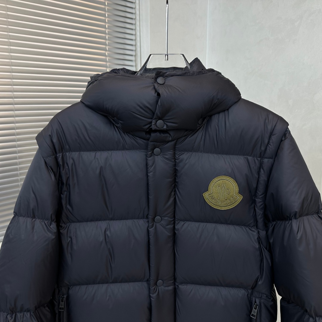 MONCLER Cyclone men's two-in-one hooded short down jacket（K20911A00239596RD997）