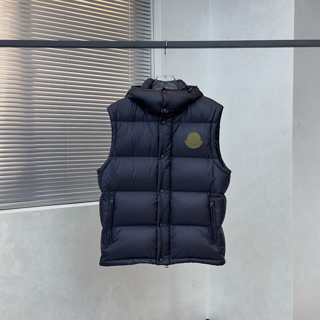 MONCLER Cyclone men's two-in-one hooded short down jacket（K20911A00239596RD997）