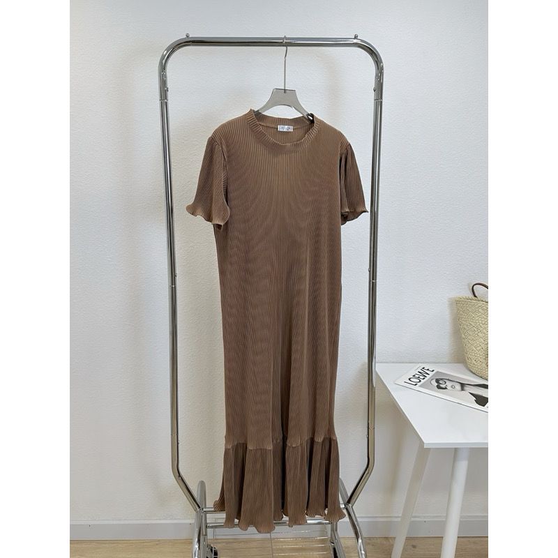 HN Pleated Long Dress Oversized