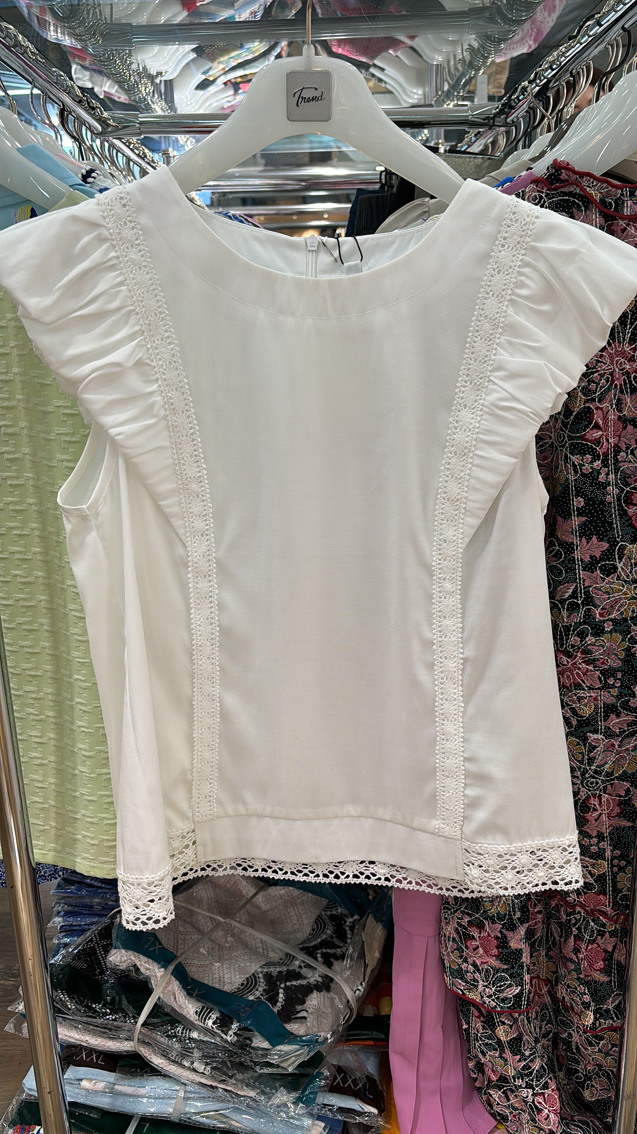 T White Lace Sleeveless